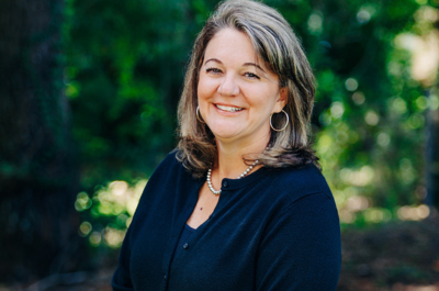 headshot of paralegal Mary Ludwig